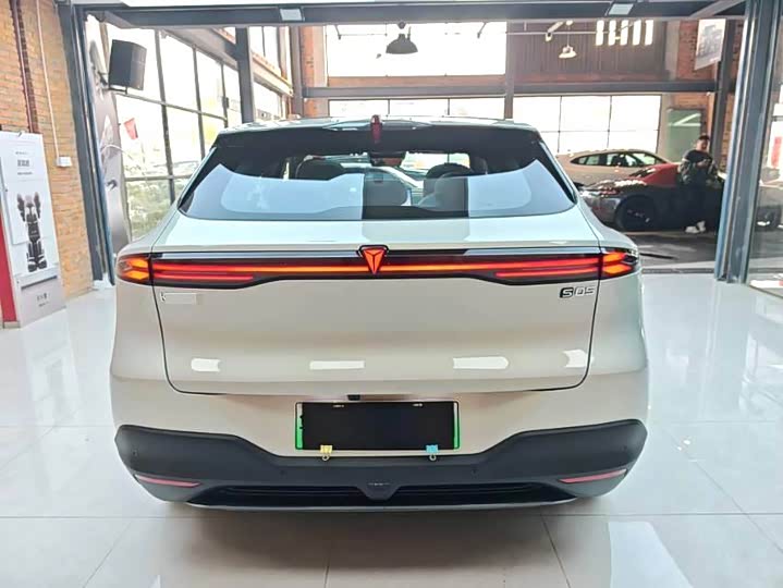 Фото 2 - Changan Deepal S05