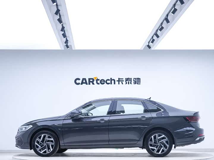 Volkswagen Sagitar L 2025 2025款 改款三 300TSI DSG超越版