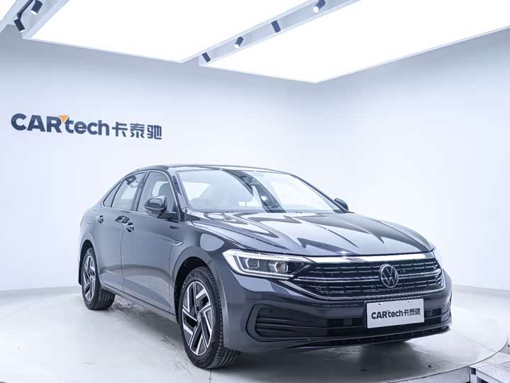 Volkswagen Sagitar L 2025 2025款 改款三 300TSI DSG超越版