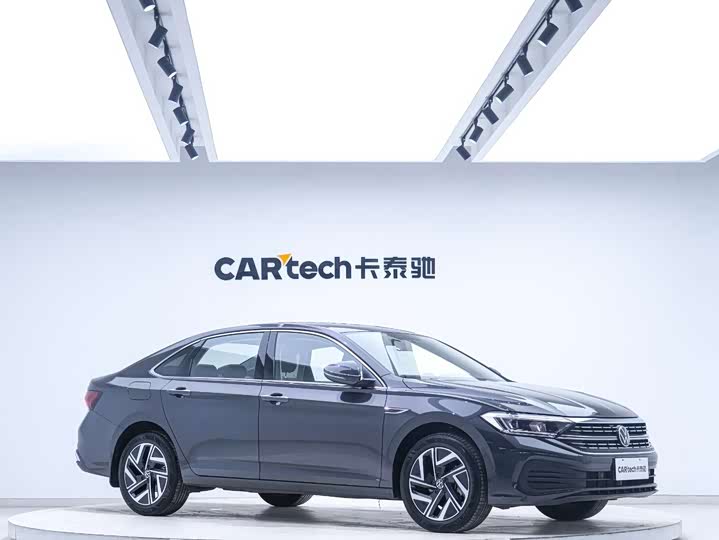 Volkswagen Sagitar L 2025 2025款 改款三 300TSI DSG超越版