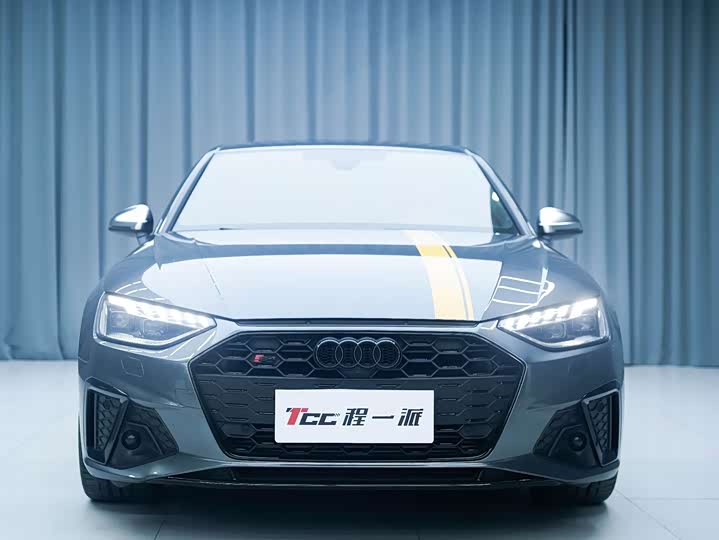 Фото 2 - Audi S4