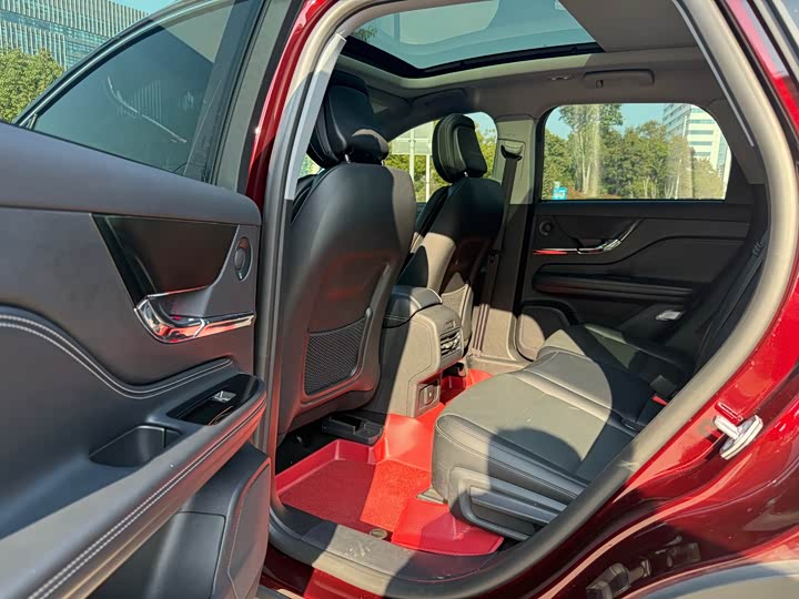 Фото 7 - Lincoln Corsair