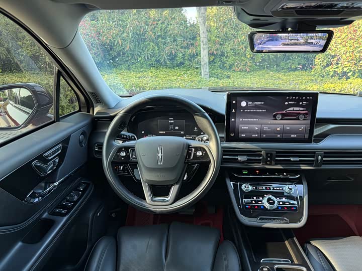 Фото 9 - Lincoln Corsair