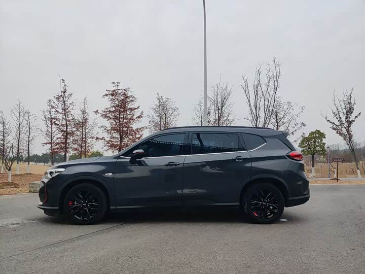 Фото 4 - Chevrolet Orlando