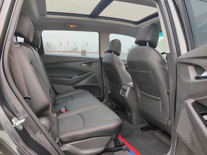 Фото 9 - Chevrolet Orlando