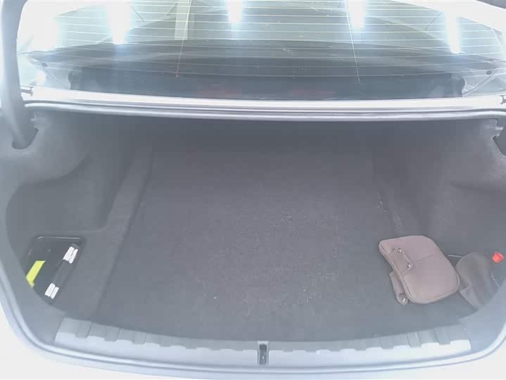 Photo 4 - BMW 3 Series