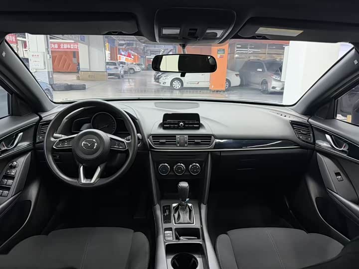 Фото 9 - Mazda CX-4