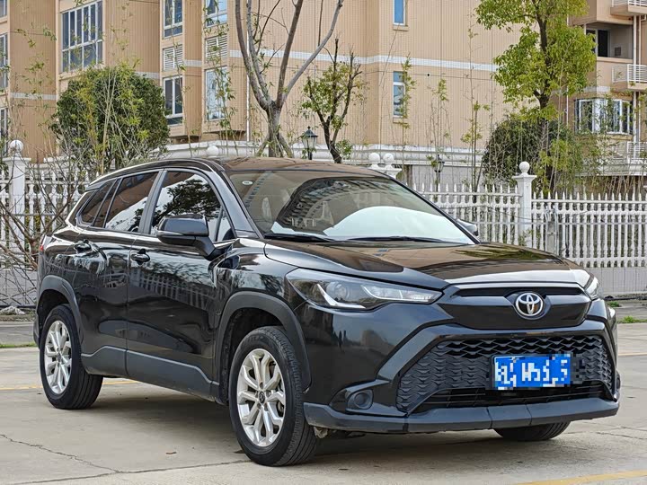 Photo 3 - Toyota Frontlander