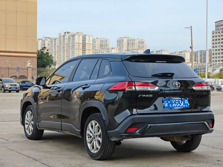 Photo 4 - Toyota Frontlander