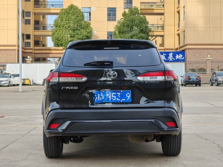 Photo 5 - Toyota Frontlander