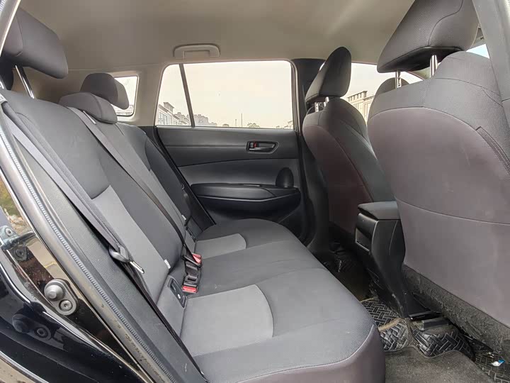 Photo 9 - Toyota Frontlander