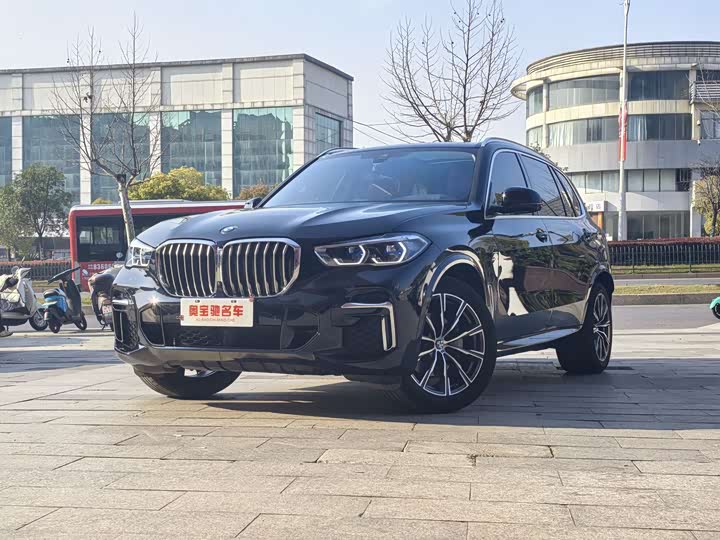 Фото 1 - BMW X5