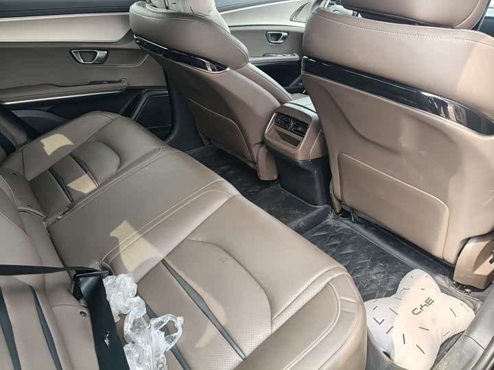 Фото 8 - BYD Han