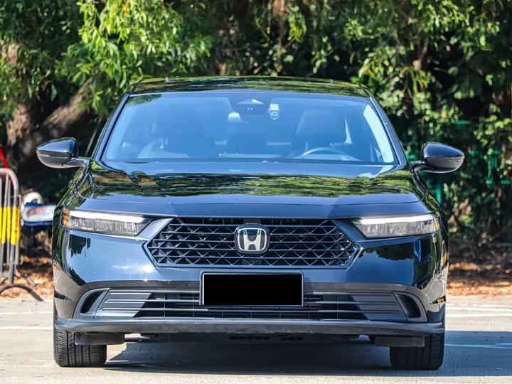 Фото 2 - Honda Accord