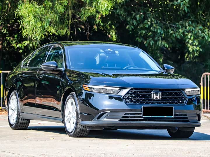 Фото 3 - Honda Accord