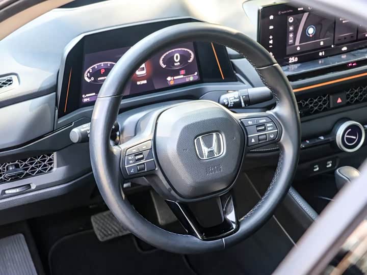 Фото 4 - Honda Accord