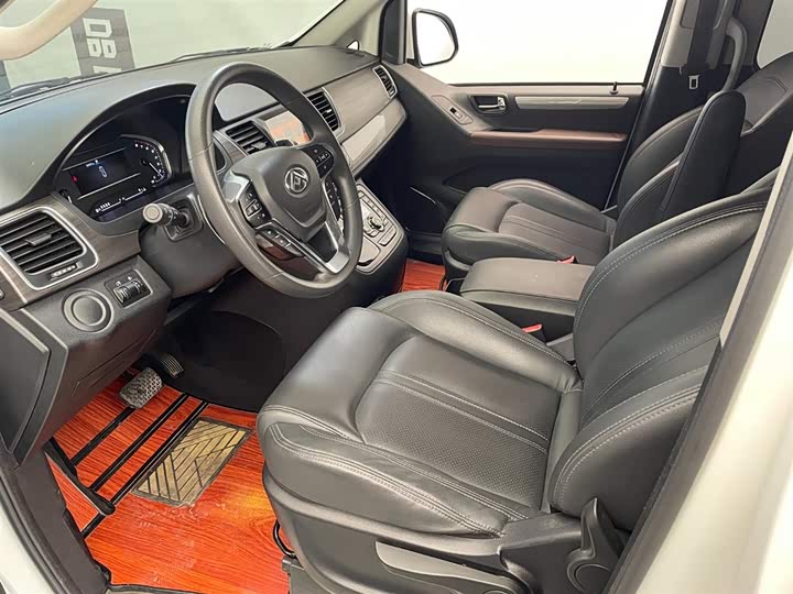 Фото 6 - Maxus G10