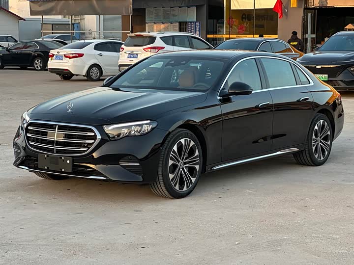 Photo 1 - Mercedes-Benz E-Class