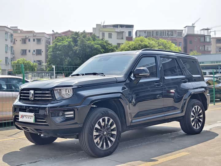 Photo 1 - Tank 700 Hybrid