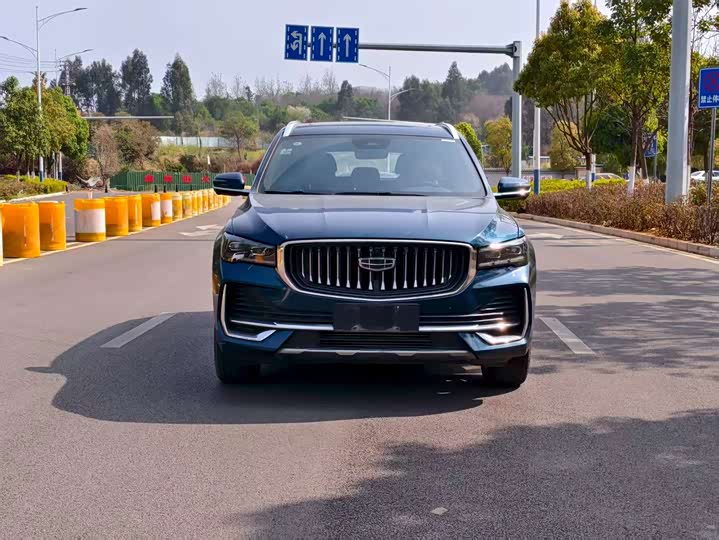 Фото 2 - Geely Monjaro