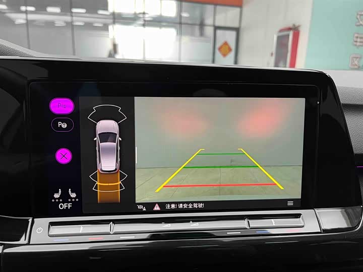 Фото 7 - Volkswagen Golf