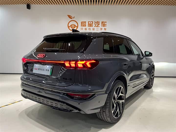 Фото 4 - Audi Q6L e-tron