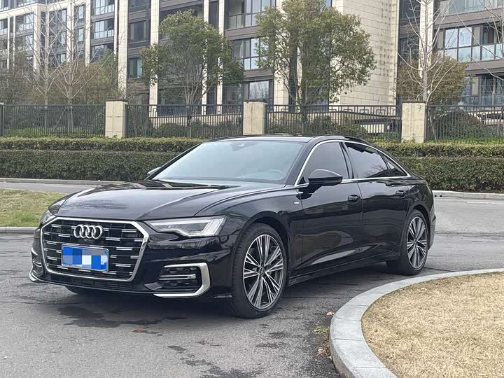 Фото 3 - Audi A6L