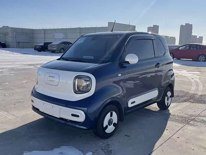 Фото 1 - Bestune Pony