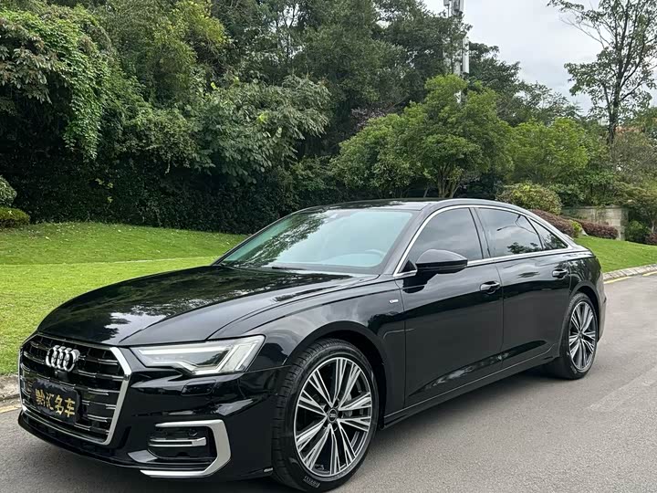 Фото 2 - Audi A6L