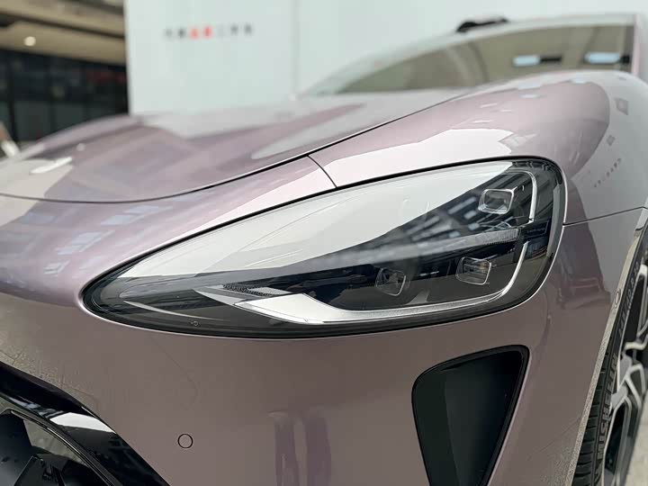 Фото 2 - Xiaomi SU7