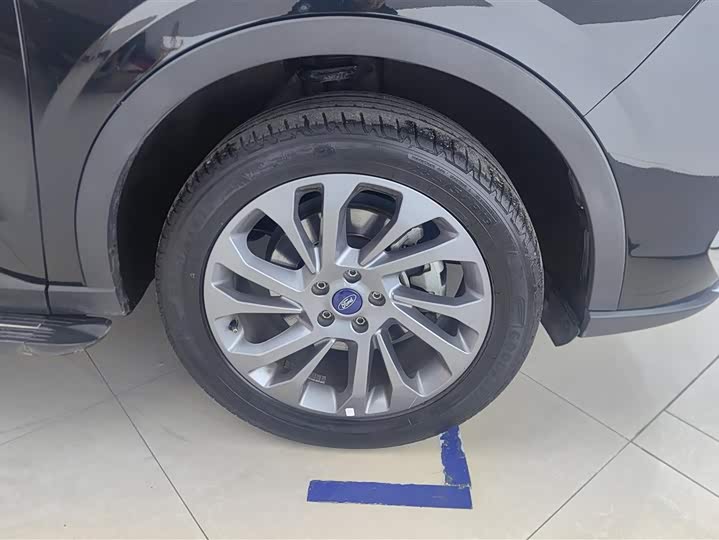 Фото 6 - Ford Equator