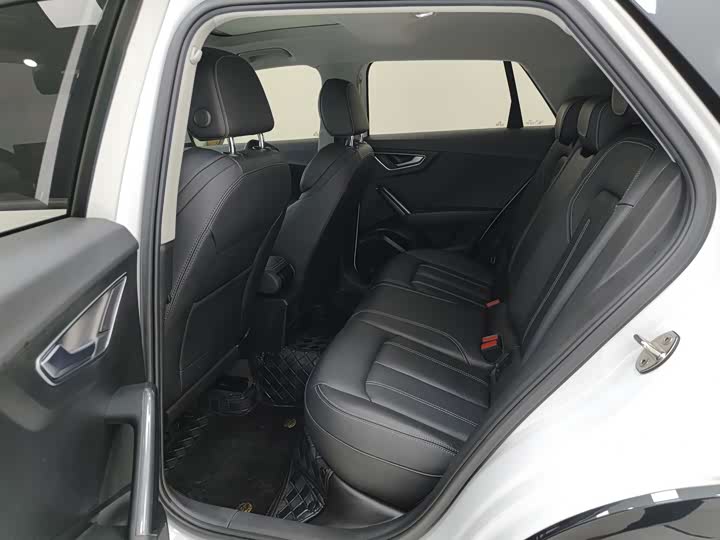 Фото 9 - Audi Q2L