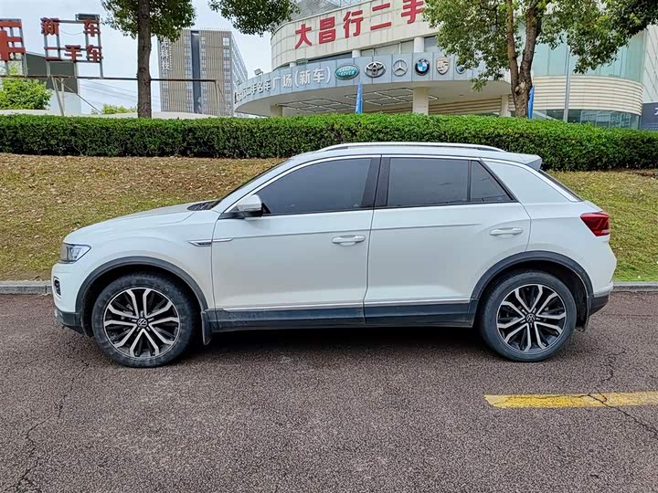 Фото 3 - Volkswagen T-Roc