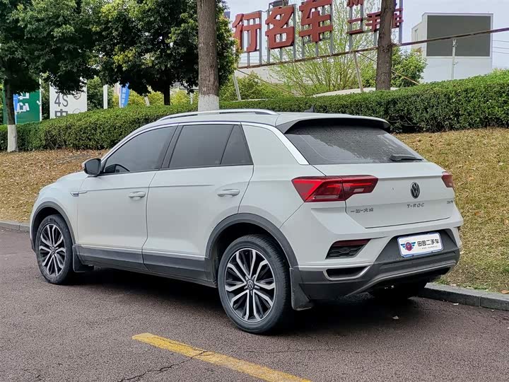 Фото 4 - Volkswagen T-Roc
