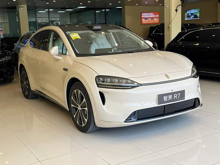 Фото 5 - Luxeed R7