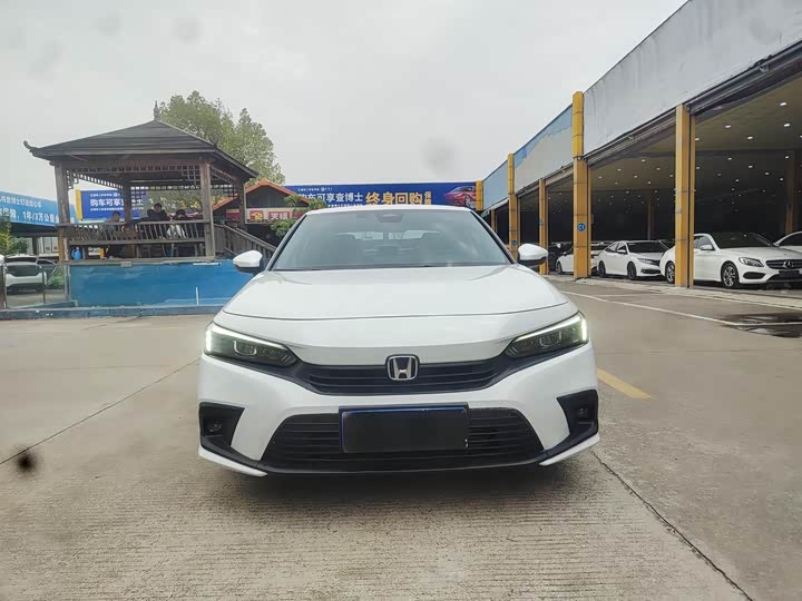 Photo 2 - Honda Civic