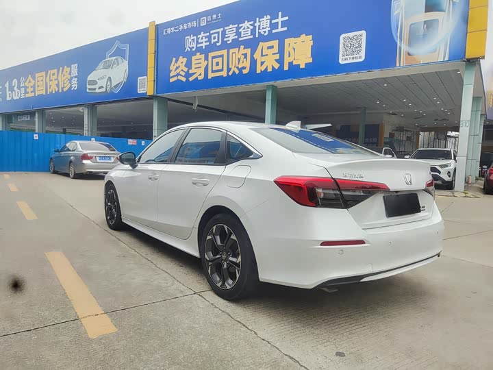 Photo 6 - Honda Civic