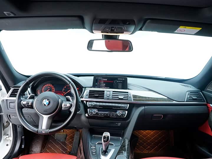 Photo 3 - BMW 3 Series GT