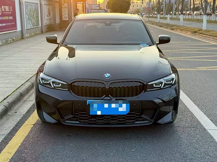 Фото 2 - BMW 3 Series