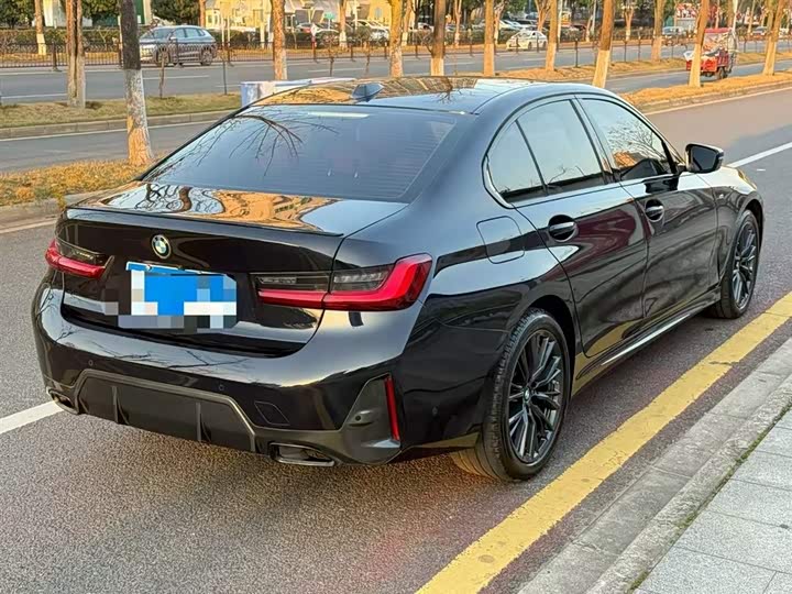 Фото 9 - BMW 3 Series