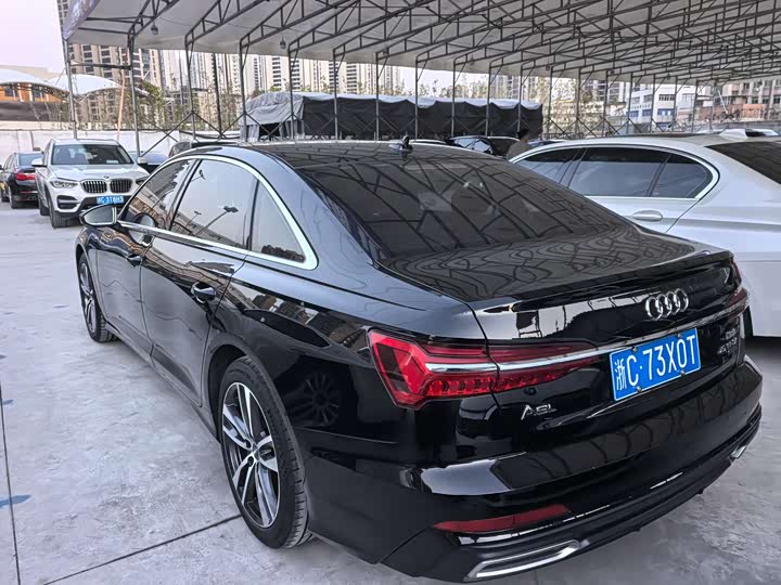 Фото 6 - Audi A6L