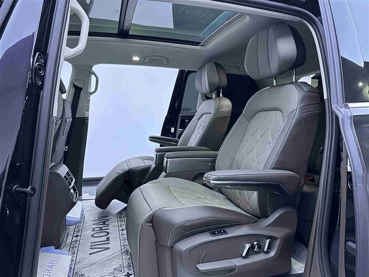 Photo 9 - Volkswagen Viloran