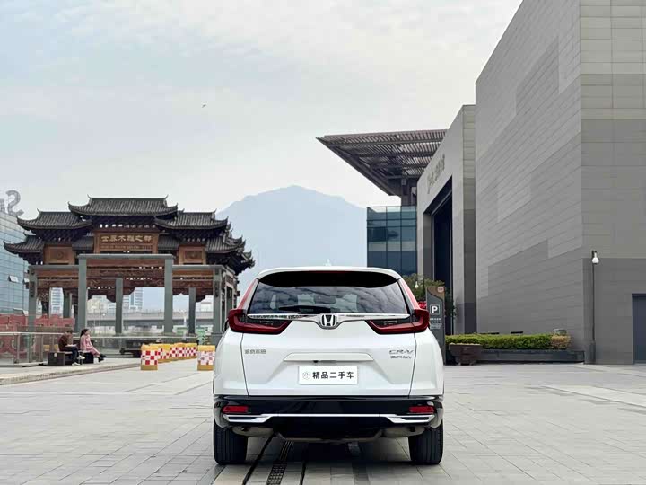 Фото 8 - Honda CR-V Hybrid