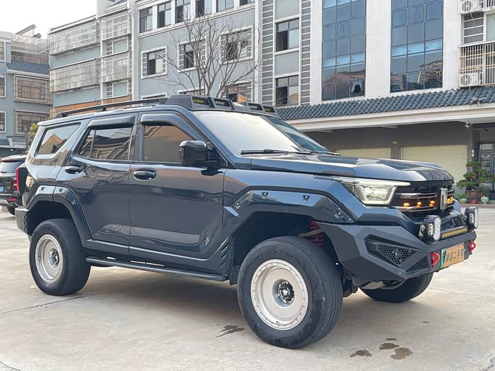 Фото 3 - Tank 400 Hybrid