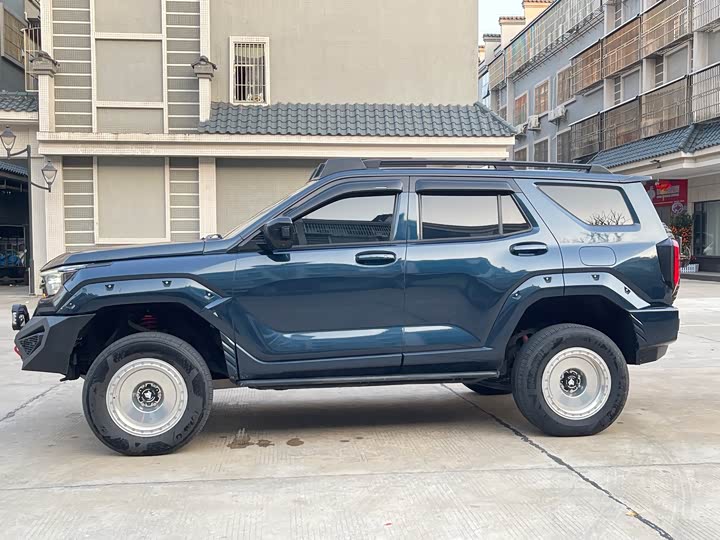 Фото 4 - Tank 400 Hybrid