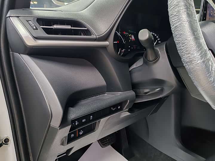 Фото 5 - Toyota Sienna