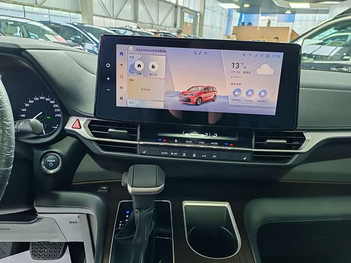 Фото 6 - Toyota Sienna