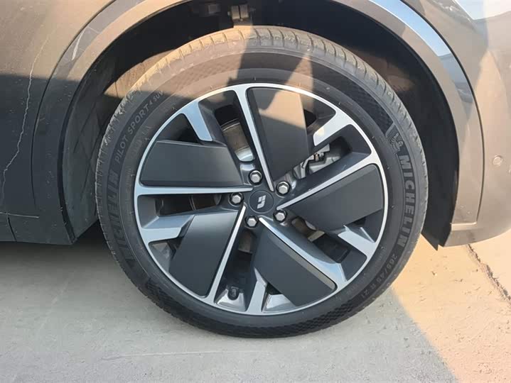 Photo 6 - LiXiang L8