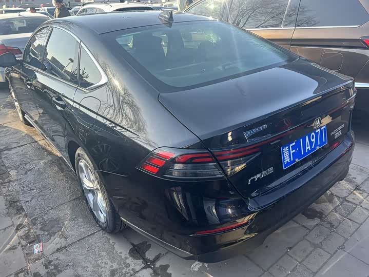 Фото 6 - Honda Accord