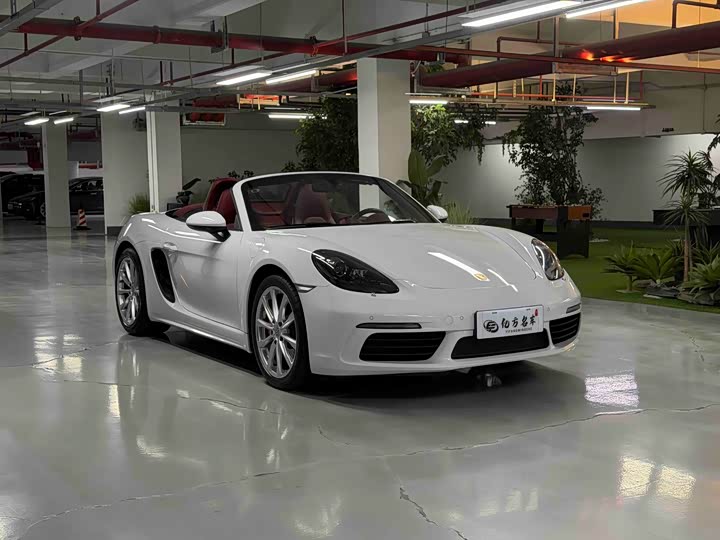 Photo 3 - Porsche 718